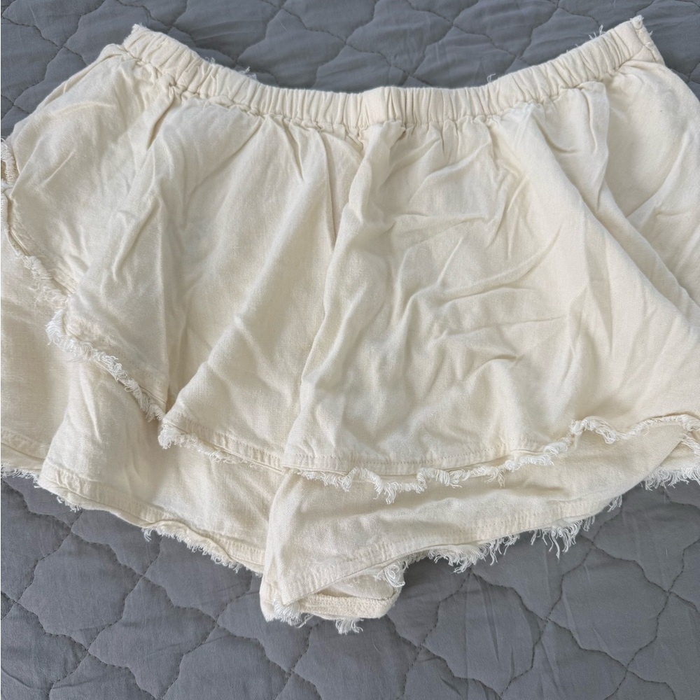 FREE PEOPLE Cream Frayed Hem skort